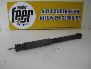 Used Rear shock absorber, right Renault Clio II (BB/CB) 1.4 16V Price € 22,50 Margin scheme offered by Autobedrijf van der Feer