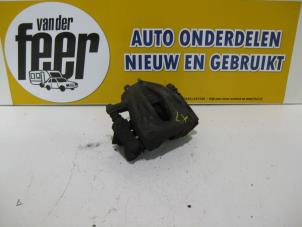 Used Front brake calliper, left Toyota Avensis (T25/B1B) 2.0 16V D-4D 115 Price € 45,00 Margin scheme offered by Autobedrijf van der Feer