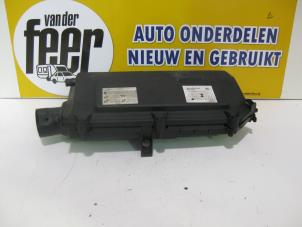 Usados Cuerpo de filtro de aire Volkswagen Polo III (6N2) 1.4 16V 75 Precio € 30,00 Norma de margen ofrecido por Autobedrijf van der Feer