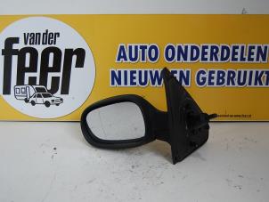 Used Wing mirror, left Renault Clio II Societe (SB) 1.5 dCi 65 Price € 22,50 Margin scheme offered by Autobedrijf van der Feer
