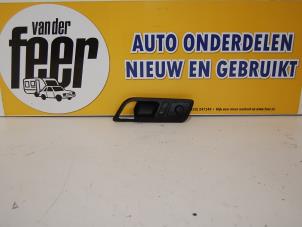 Używane Przelacznik lusterka Volkswagen Polo IV (9N1/2/3) 1.2 12V Cena € 12,50 Procedura marży oferowane przez Autobedrijf van der Feer