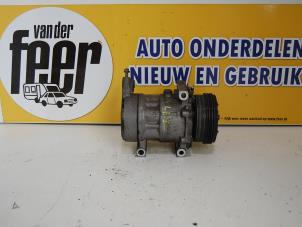 Usados Bomba de aire acondicionado Renault Twingo (C06) 1.2 16V Precio € 50,00 Norma de margen ofrecido por Autobedrijf van der Feer