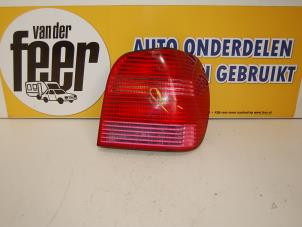 Gebrauchte Rücklicht rechts Volkswagen Polo Preis € 25,00 Margenregelung angeboten von Autobedrijf van der Feer