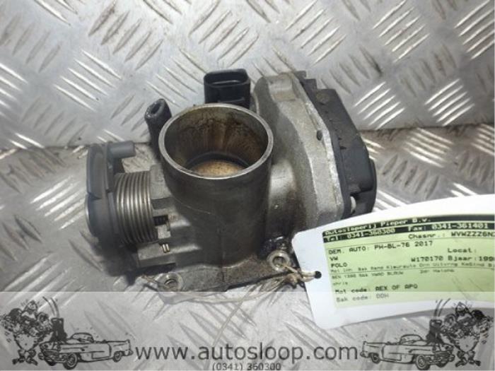 Usagé Boîtier accélérateur Volkswagen Polo III Classic (6KV2) 1.4i 60 Prix € 42,00 Règlement à la marge proposé par Autosloperij Pieper BV