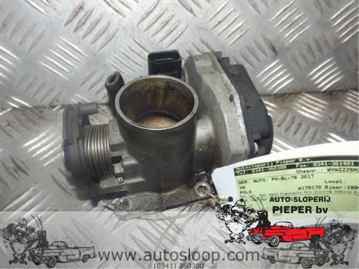 Usagé Boîtier accélérateur Volkswagen Polo III Classic (6KV2) 1.4i 60 Prix € 42,00 Règlement à la marge proposé par Autosloperij Pieper BV