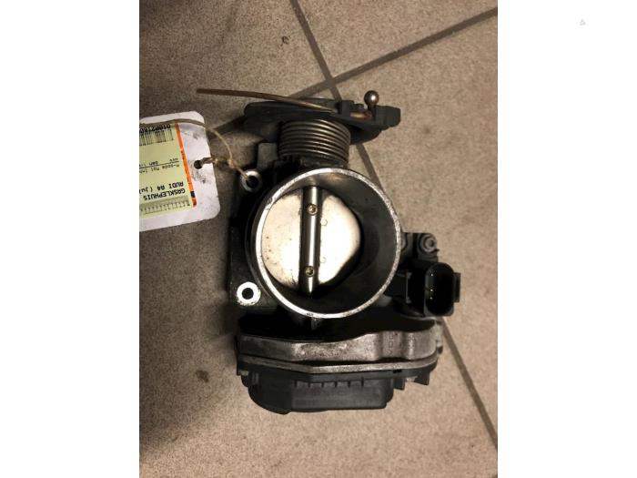 Gebrauchte Drosselklappengehäuse Audi A4 Avant (B5) 1.8 20V Preis € 52,50 Margenregelung angeboten von Autosloperij Pieper BV
