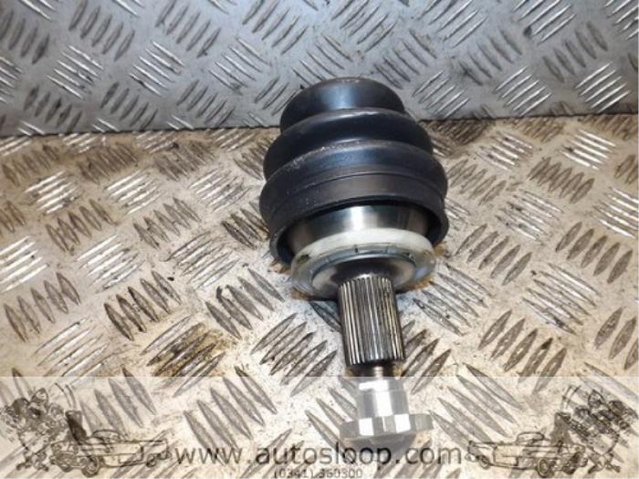 CV joint, front from a Volkswagen Fox (5Z) 1.2