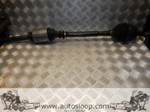 Used Front drive shaft, right Opel Movano Combi 2.2 DTI Price € 52,50 Margin scheme offered by Autosloperij Pieper BV