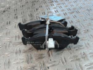 Used Front brake pad BMW 3 serie (E36/2) 316i Price € 15,75 Margin scheme offered by Autosloperij Pieper BV