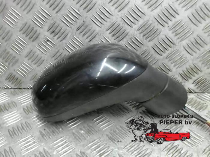 Wing mirror, right from a Seat Leon (1P1) 1.8 TSI 16V 2007