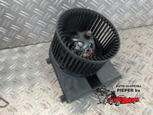 Usados Motor de ventilador de calefactor Volkswagen Lupo (6X1) 1.2 TDI 3L Precio € 36,75 Norma de margen ofrecido por Autosloperij Pieper BV