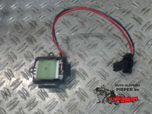 Used Heater resistor Renault Scénic I (JA) 1.6 16V Price € 36,75 Margin scheme offered by Autosloperij Pieper BV