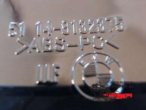 Emblemat z BMW 3 serie (E46/2) 320 Ci 24V 2002
