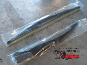 New Rear wiper arm Opel Corsa C (F08/68) 1.2 16V Price € 26,24 Inclusive VAT offered by Autosloperij Pieper BV