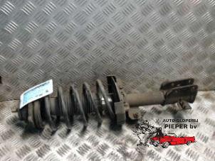 Used Front shock absorber rod, right Fiat Stilo (192A/B) 1.6 16V 3-Drs. Price € 36,75 Margin scheme offered by Autosloperij Pieper BV