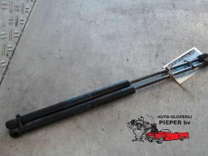 Used Set of gas struts for boot Ford Focus 2 1.8 TDCi 16V Price € 21,00 Margin scheme offered by Autosloperij Pieper BV