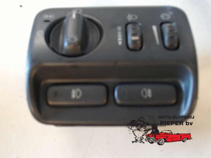 Light switch from a Volvo S80 (TR/TS) 2.4 SE 20V 170 1999
