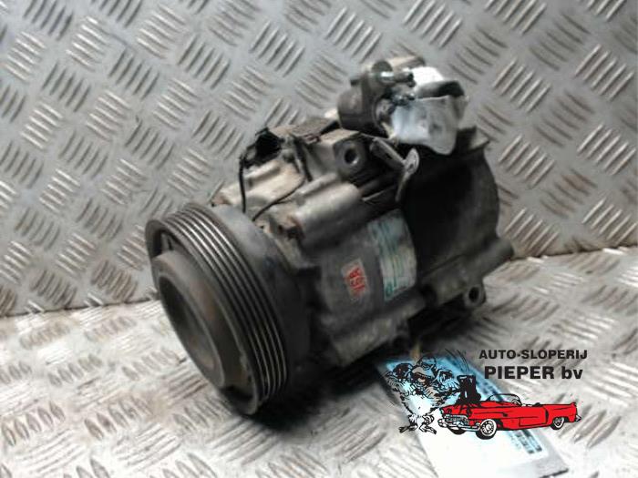 Air conditioning pump from a Kia Magentis (GD) 2.5 V6 2002