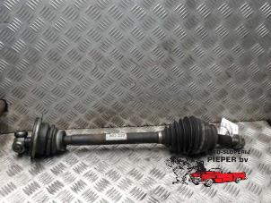 Used Front drive shaft, left Renault Master II (FD/HD) 2.5 D Price € 36,75 Margin scheme offered by Autosloperij Pieper BV