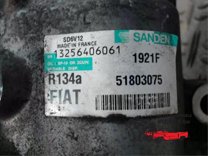 Bomba de aire acondicionado de un Fiat Punto Evo (199) 1.3 JTD Multijet 85 16V Euro 5 2010