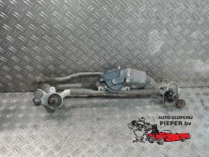 Usagé Moteur + mécanisme d'essuie glace Mazda 5 (CR19) 1.8i 16V Prix sur demande proposé par Autosloperij Pieper BV