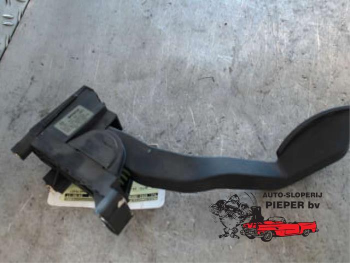 Używane Pedal gazu Fiat Punto II (188) 1.2 16V Cena € 52,50 Procedura marży oferowane przez Autosloperij Pieper BV