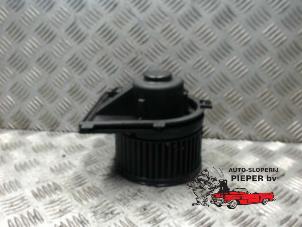 Usados Motor de ventilador de calefactor Seat Ibiza II (6K1) 1.4 Select Precio € 36,75 Norma de margen ofrecido por Autosloperij Pieper BV