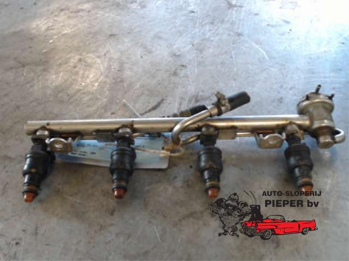 Usagé Système d'injection Audi A4 (B5) 1.8 20V Prix € 52,50 Règlement à la marge proposé par Autosloperij Pieper BV