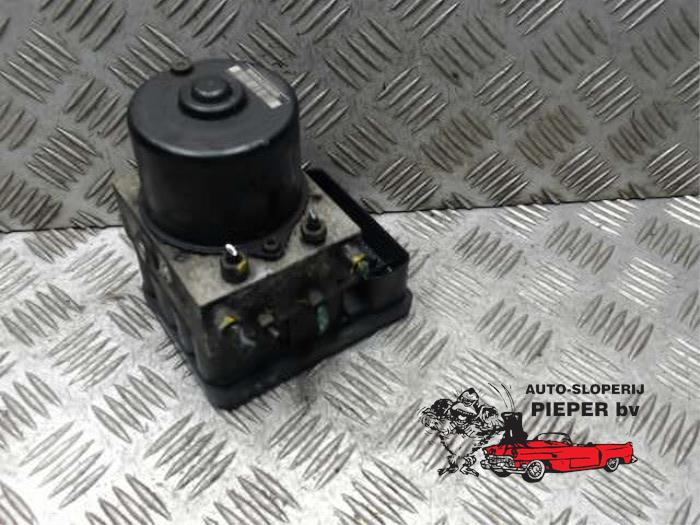 ABS pump Renault Espace 2.0 16V Turbo 8200159837E F4R ATE