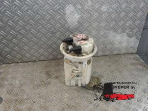 Używane Pompa benzynowa Citroen Xsara (N1) 1.6i Cena € 52,50 Procedura marży oferowane przez Autosloperij Pieper BV
