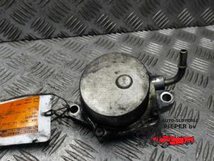 Used Vacuum pump (diesel) Peugeot 307 (3A/C/D) 1.4 HDi Price € 36,75 Margin scheme offered by Autosloperij Pieper BV