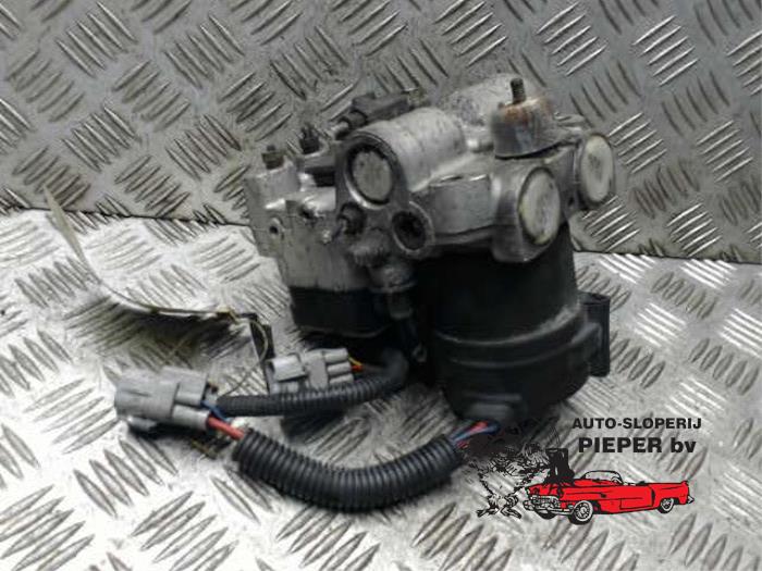 Used ABS pump Toyota Corolla (E11) 1.6 16V Price € 78,75 Margin scheme offered by Autosloperij Pieper BV