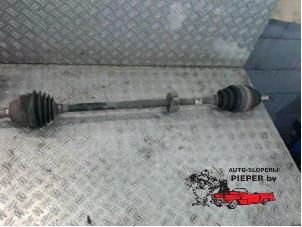 Used Front drive shaft, right Opel Astra G (F07) 2.2 16V Price € 36,75 Margin scheme offered by Autosloperij Pieper BV