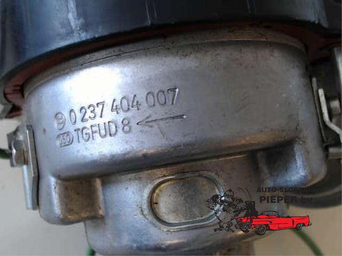 Encendido (completo) de un Mercedes-Benz S (W116) 450 SEL 6.9 1976