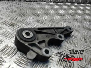 Used Gearbox mount Volvo V50 (MW) 2.4 20V Price on request offered by Autosloperij Pieper BV
