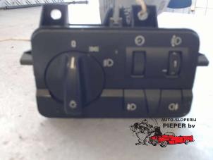 Used Light switch BMW 3 serie (E46/4) 318i Price € 42,00 Margin scheme offered by Autosloperij Pieper BV