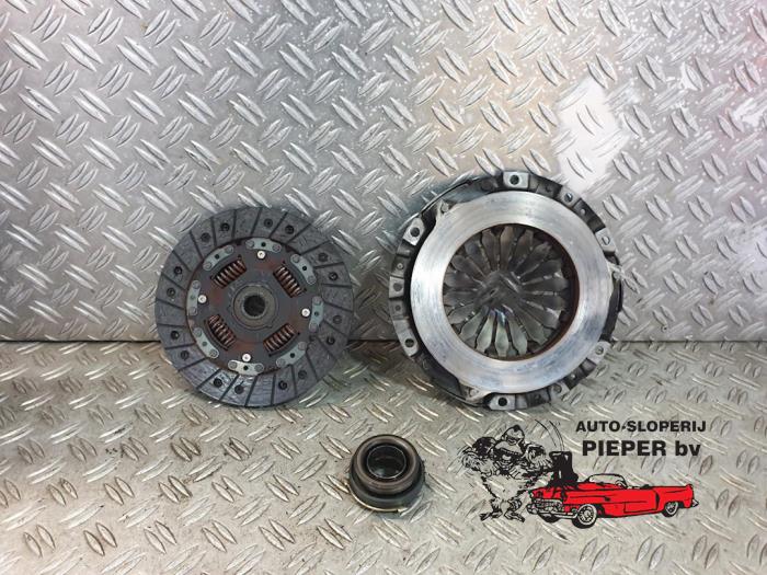 Usagé Kit embrayage (complet) Hyundai Atos Prix € 36,75 Règlement à la marge proposé par Autosloperij Pieper BV