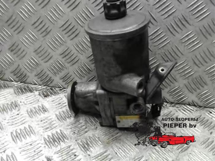 Begagnade Servostyrningspump Mercedes C (W202) 1.8 C-180 16V Pris € 78,75 Marginaltabell erbjuds av Autosloperij Pieper BV