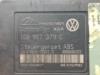 Pompe ABS d'un Volkswagen Golf IV (1J1) 1.6 16V 2001