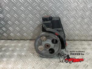 Used Power steering pump Peugeot 206 SW (2E/K) 2.0 HDi Price € 52,50 Margin scheme offered by Autosloperij Pieper BV
