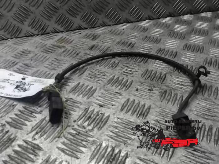 Begagnade Vevaxelsensor Volkswagen Polo III (6N2) 1.4 16V 75 Pris € 26,25 Marginaltabell erbjuds av Autosloperij Pieper BV