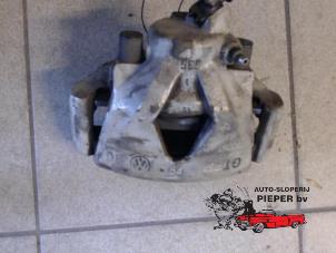 Used Front brake calliper, right Audi TT (8N3) 1.8 20V Turbo Price on request offered by Autosloperij Pieper BV