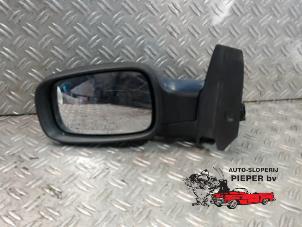 Used Wing mirror, left Renault Grand Scénic II (JM) Price € 42,00 Margin scheme offered by Autosloperij Pieper BV