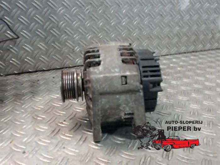 Begagnade Dynamo Renault Grand Scénic II (JM) 1.6 16V Pris € 52,50 Marginaltabell erbjuds av Autosloperij Pieper BV