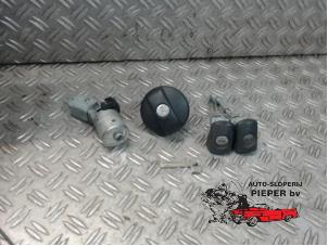 Used Set of cylinder locks (complete) Citroen Jumpy (G9) 2.0 HDiF 16V 125 Price on request offered by Autosloperij Pieper BV