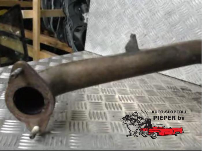 Front pipe + catalyst from a Volvo V50 (MW) 1.6 D 16V 2005