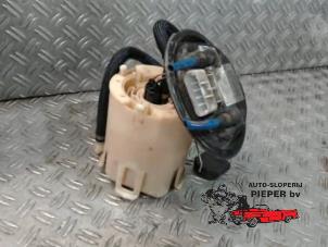 Usados Bomba de gasolina Opel Zafira (F75) 1.8 16V Precio € 52,50 Norma de margen ofrecido por Autosloperij Pieper BV