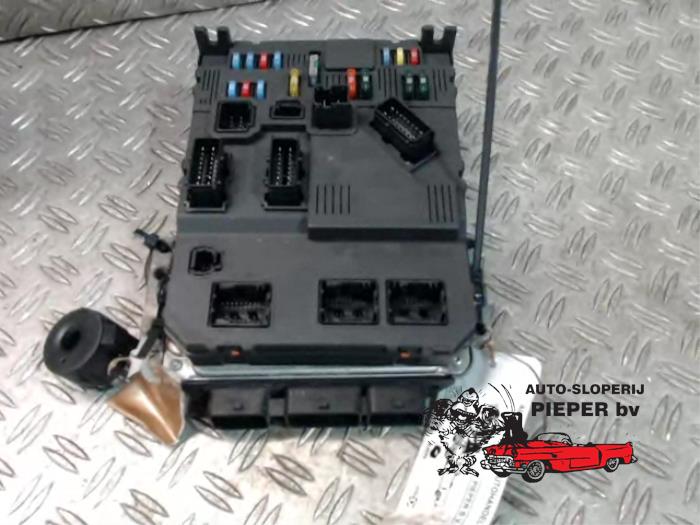 Engine management computer Peugeot Partner, 1996 / 2015 1.6 HDI 90 16V, Delivery, Diesel, 1.560cc, 66kW (90pk), FWD, DV6ATED4; 9HX, 2005-08 / 2015-12, GB9HX; GC9HX; GE9HX; GJ9HX (Used)