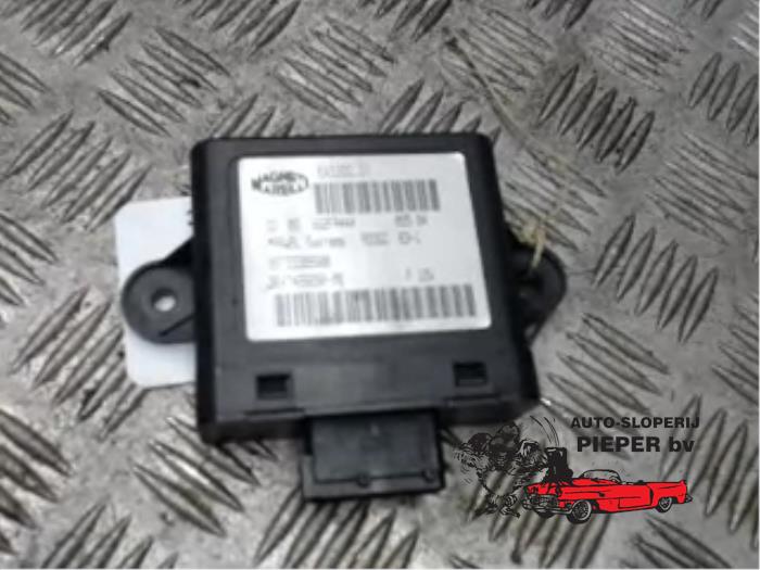 ADM fuel module from a Peugeot 407 (6D) 2.0 HDiF 16V 2004