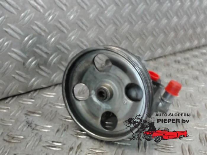 Usagé Pompe de direction Citroen C5 I Break (DE) 2.0 HPi 16V Prix € 52,50 Règlement à la marge proposé par Autosloperij Pieper BV